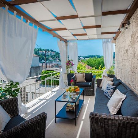 Superior Stunning Apartment Gravosa With A Free Parking ドゥブロブニク エクステリア 写真