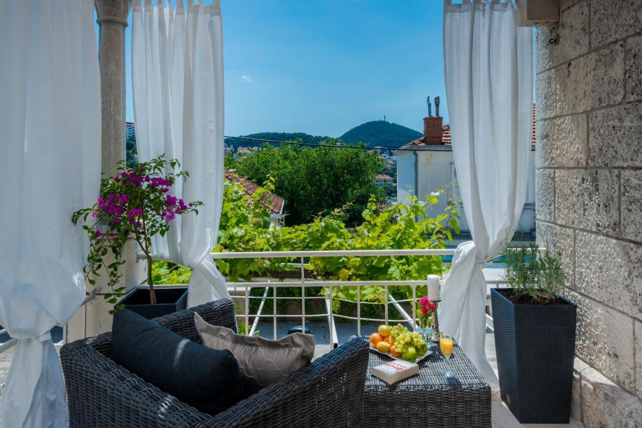 Superior Stunning Apartment Gravosa With A Free Parking ドゥブロブニク エクステリア 写真