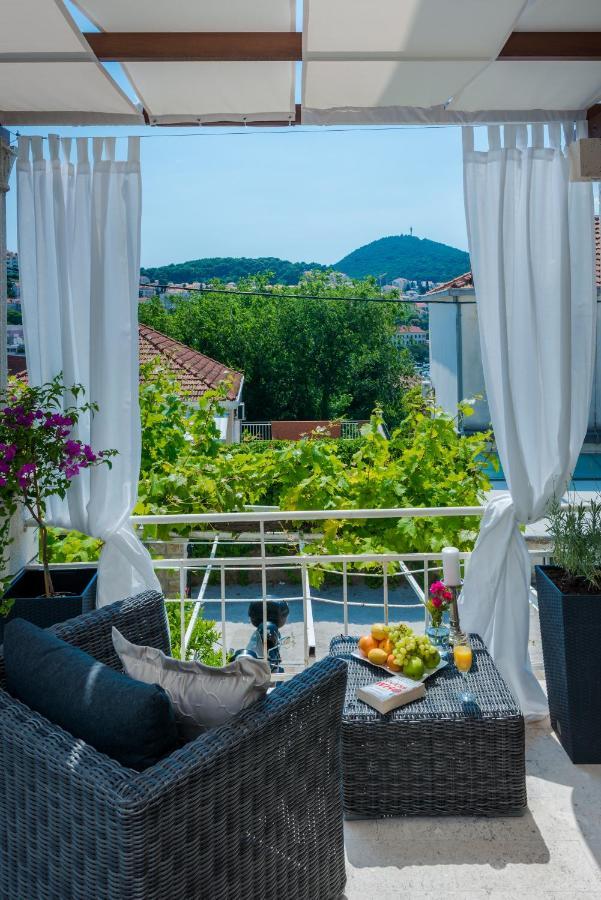 Superior Stunning Apartment Gravosa With A Free Parking ドゥブロブニク エクステリア 写真