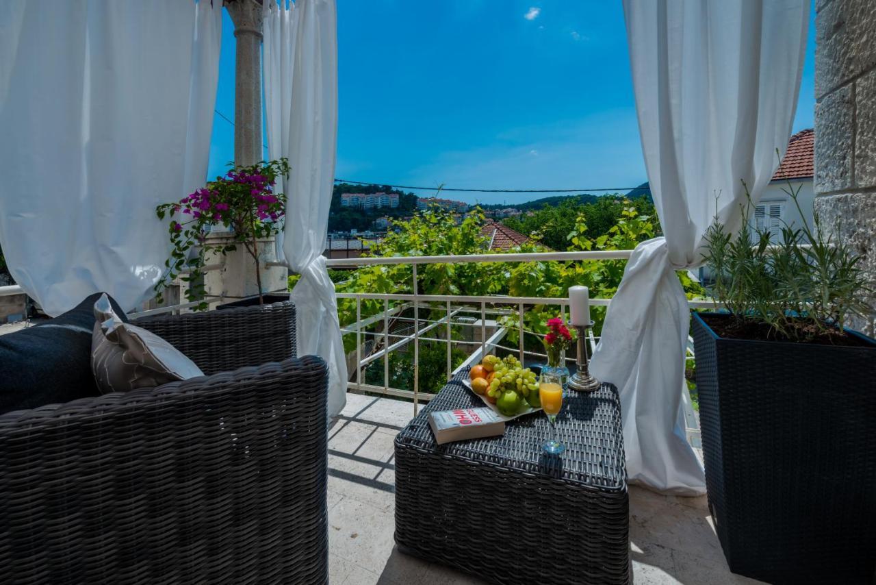 Superior Stunning Apartment Gravosa With A Free Parking ドゥブロブニク エクステリア 写真