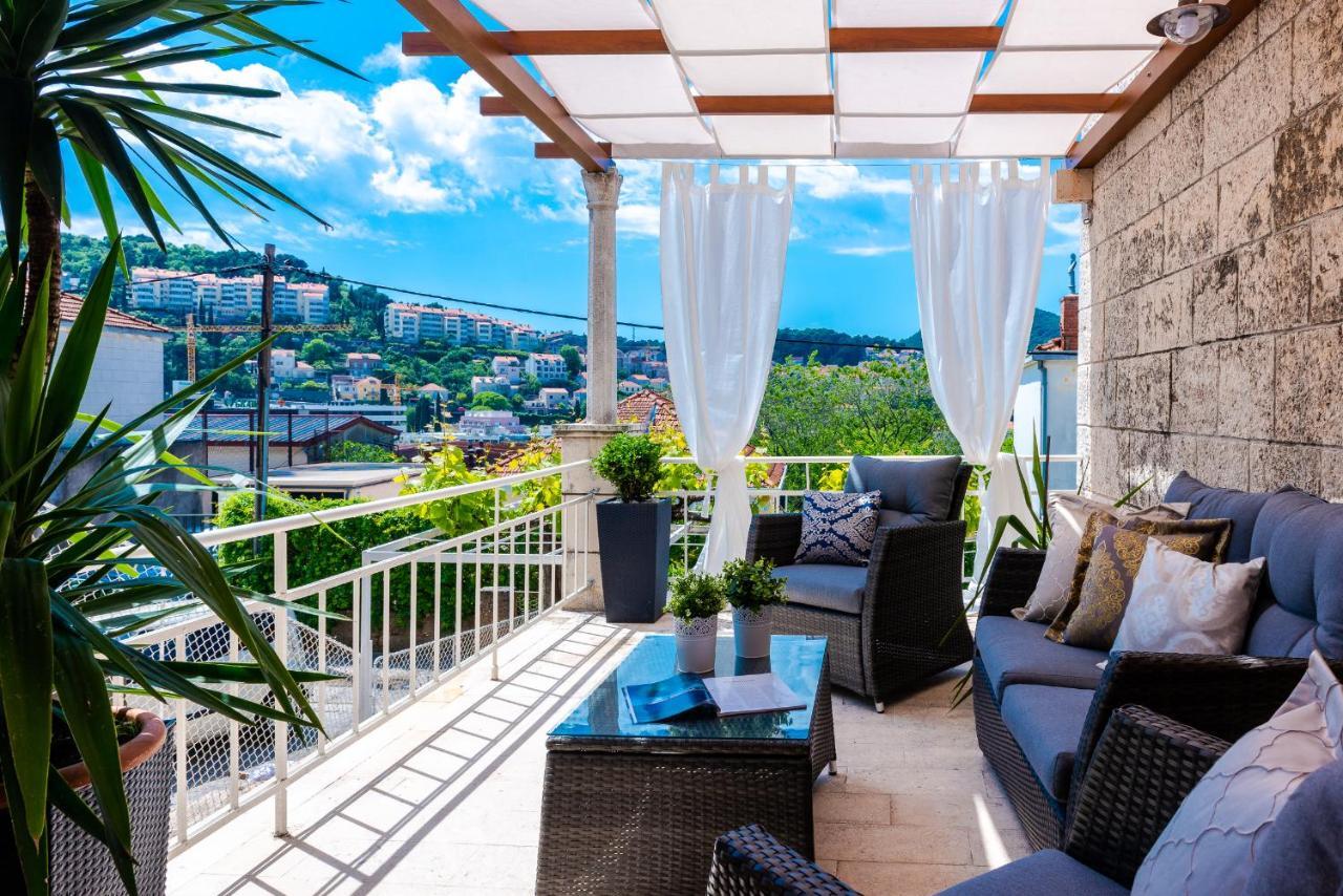 Superior Stunning Apartment Gravosa With A Free Parking ドゥブロブニク エクステリア 写真